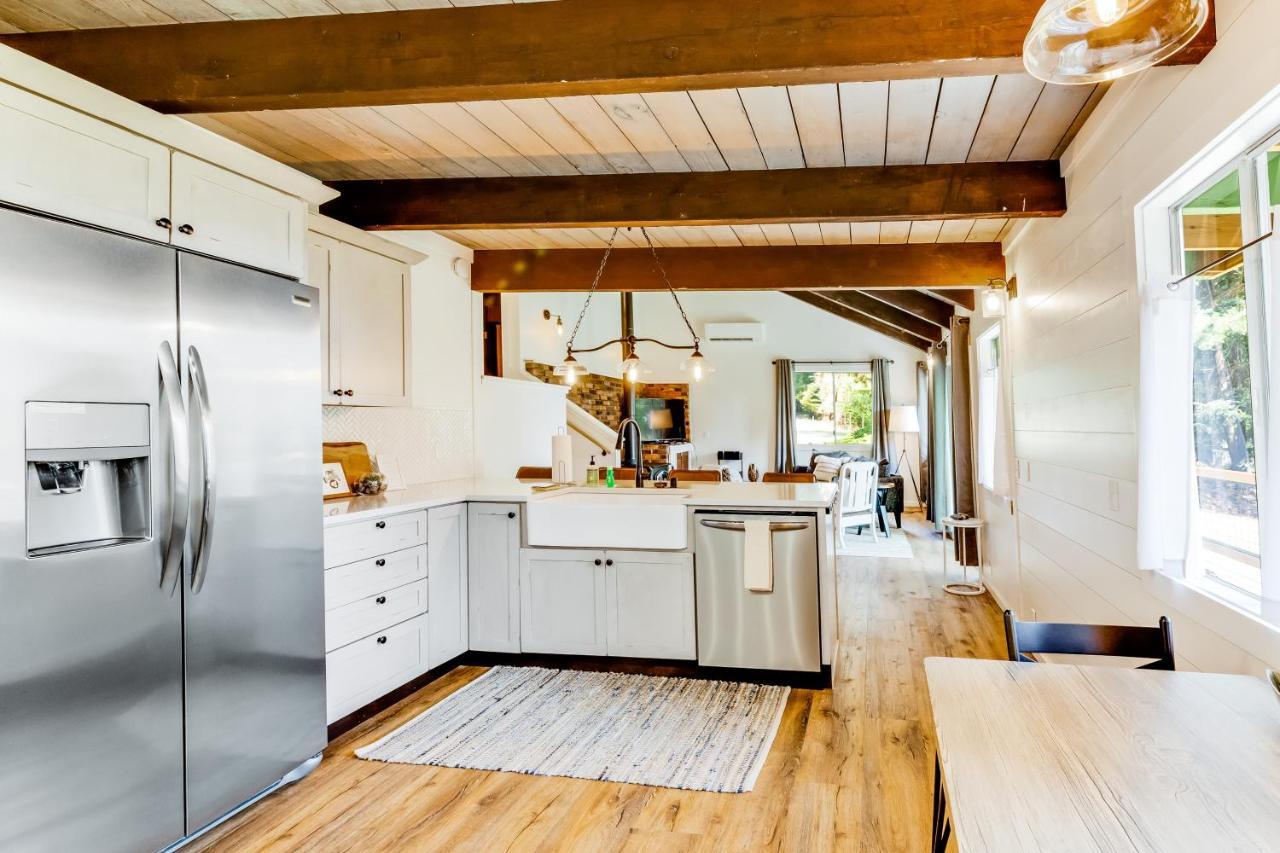 Tall Cedars Cabin By The Water Eastsound Εξωτερικό φωτογραφία