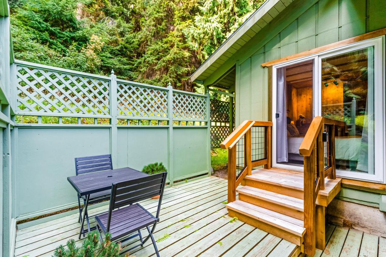 Tall Cedars Cabin By The Water Eastsound Εξωτερικό φωτογραφία