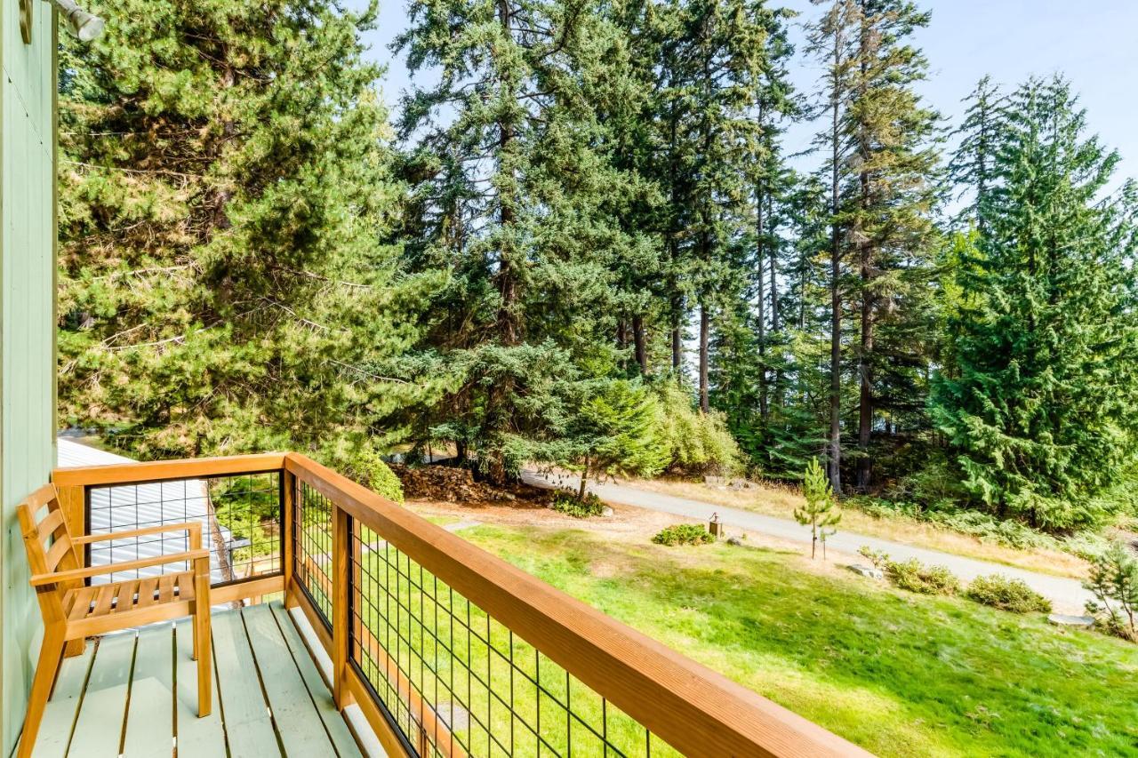 Tall Cedars Cabin By The Water Eastsound Εξωτερικό φωτογραφία